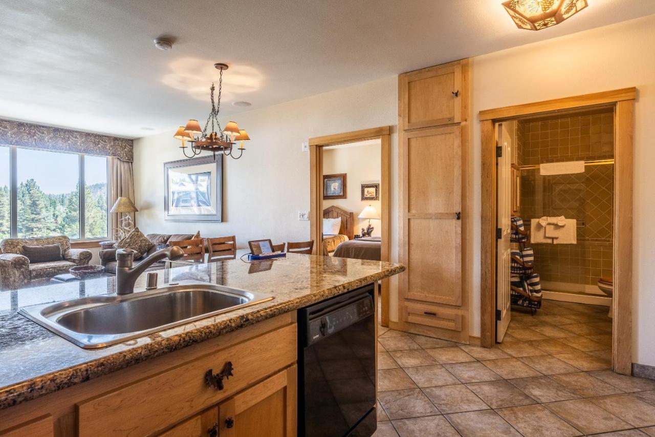 ממות' לייקס Juniper Springs Lodge #413 - Luxury Ski In Ski Out! 2 Bedroom מראה חיצוני תמונה