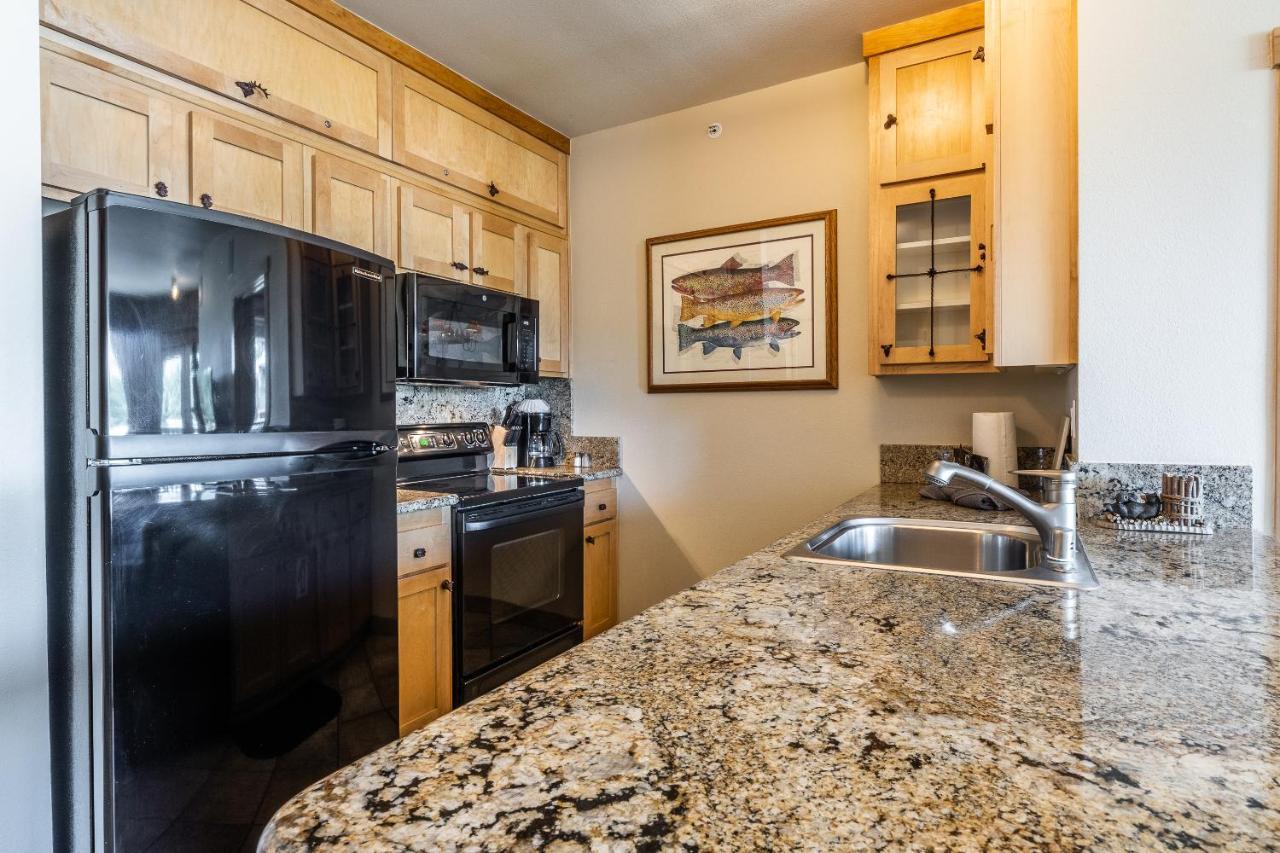 ממות' לייקס Juniper Springs Lodge #413 - Luxury Ski In Ski Out! 2 Bedroom מראה חיצוני תמונה