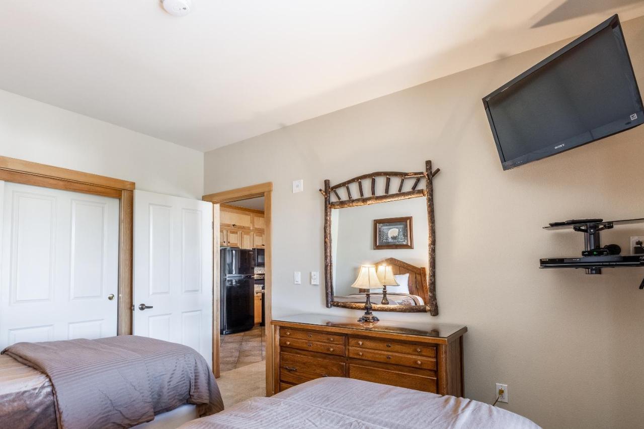 ממות' לייקס Juniper Springs Lodge #413 - Luxury Ski In Ski Out! 2 Bedroom מראה חיצוני תמונה